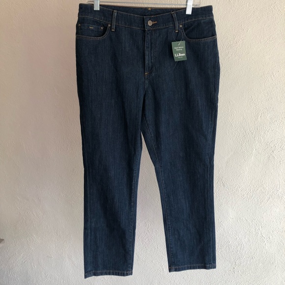 L.L. Bean Woman's Blue Denim Jeans - Picture 1 of 13